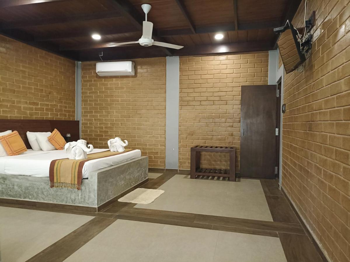 Kaveri Resort Sigirîya Extérieur photo