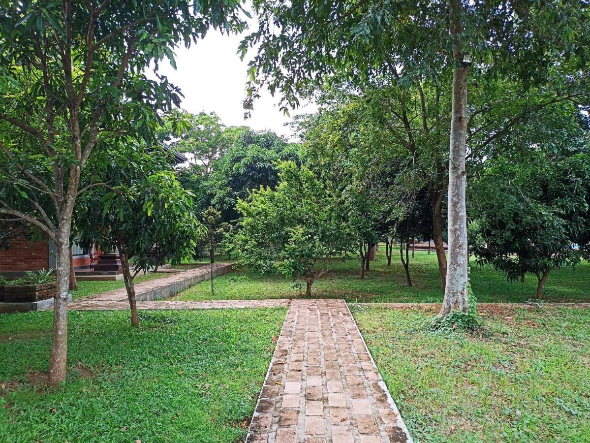 Kaveri Resort Sigirîya Extérieur photo