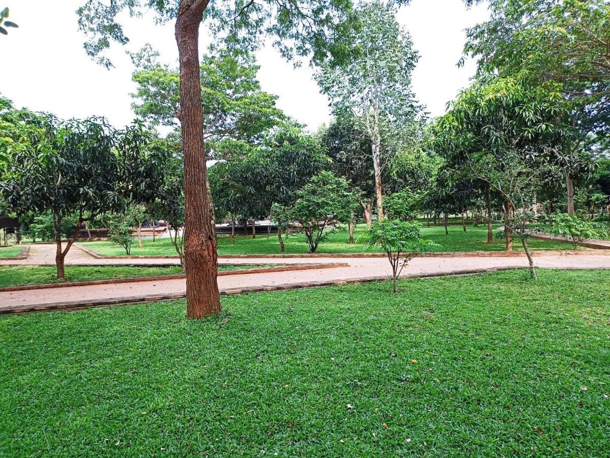 Kaveri Resort Sigirîya Extérieur photo